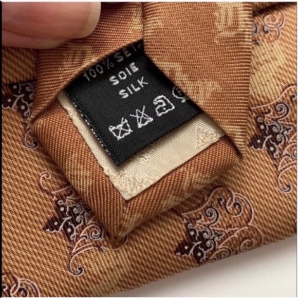 4 Men’s Ties Bundle 1 is Versace - Picture 5 of 14